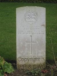 Authuile Military Cemetery - Craven, J E