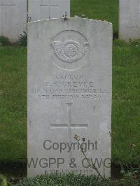 Authuile Military Cemetery - Creyke, Edmund Ralph