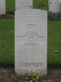 Authuile Military Cemetery - Dawson, H