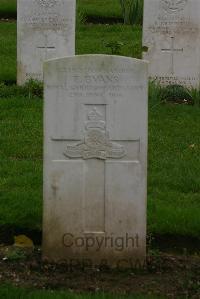 Authuile Military Cemetery - Evans, F