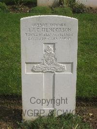 Authuile Military Cemetery - Henderson, James John Cruickshank