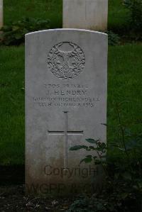 Authuile Military Cemetery - Hendry, J