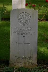 Authuile Military Cemetery - Laird, J M