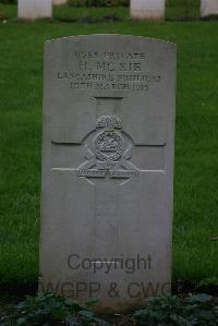 Authuile Military Cemetery - McKie, H