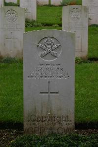 Authuile Military Cemetery - Moore, Keith Haydon