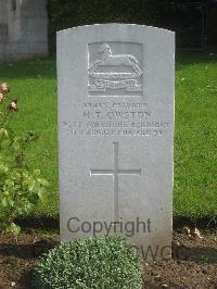 Authuile Military Cemetery - Owston, Henry Thomas