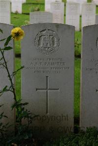 Authuile Military Cemetery - Painter, A S T