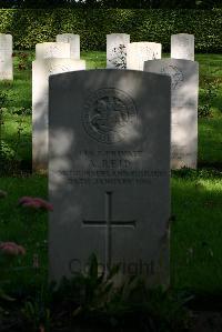 Authuile Military Cemetery - Reid, A