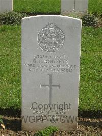 Authuile Military Cemetery - Roberts, George Henry