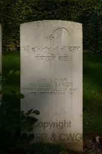 Authuile Military Cemetery - Wazir Singh, 