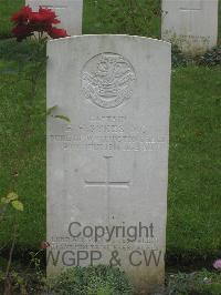 Authuile Military Cemetery - Sykes, Ernest Edward