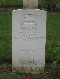 Authuile Military Cemetery - Tate, G