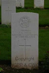 Authuile Military Cemetery - Todd, John Robert