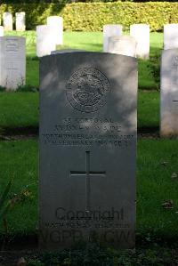 Authuile Military Cemetery - Wade, Sydney