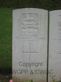 Authuile Military Cemetery - Walker, H