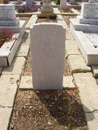 Malta (Capuccini) Naval Cemetery - Robinson, Leonard