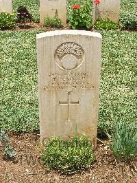 Medjez-El-Bab War Cemetery - Hendrick, Thomas