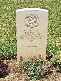 Medjez-El-Bab War Cemetery - Hewitt, Eric Henry