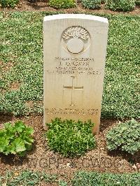 Medjez-El-Bab War Cemetery - Horsman, Lauri