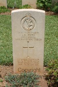 Medjez-El-Bab War Cemetery - Huws, Tom Richard