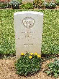 Medjez-El-Bab War Cemetery - Kemp, Edward