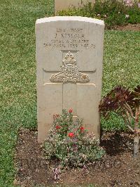 Medjez-El-Bab War Cemetery - Kinloch, John