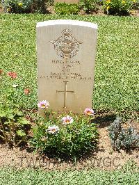 Medjez-El-Bab War Cemetery - Lowe, John