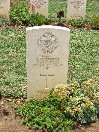 Medjez-El-Bab War Cemetery - Matthews, Edward