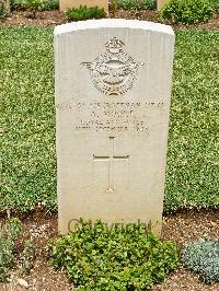 Medjez-El-Bab War Cemetery - Moore, Alexander