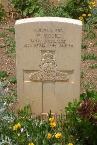 Medjez-El-Bab War Cemetery - Moore, William