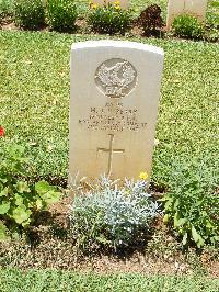 Medjez-El-Bab War Cemetery - Perry, Maurice Joseph Victor