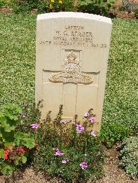 Medjez-El-Bab War Cemetery - Reader, William Geoffrey