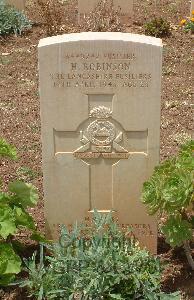 Medjez-El-Bab War Cemetery - Robinson, Harry