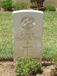 Medjez-El-Bab War Cemetery - Scholes, Robert