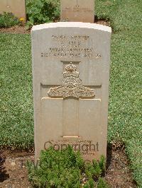 Medjez-El-Bab War Cemetery - Silk, Albert