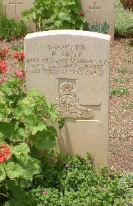 Medjez-El-Bab War Cemetery - Smith, Matthew