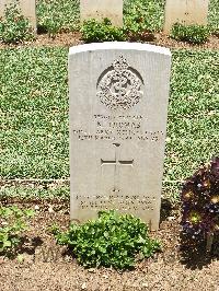 Medjez-El-Bab War Cemetery - Thomas, Maldwyn