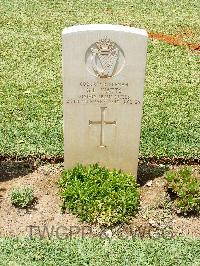 Medjez-El-Bab War Cemetery - Watts, George Edward