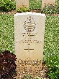 Medjez-El-Bab War Cemetery - White, Peter Leonard