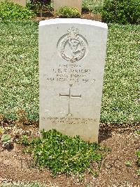 Medjez-El-Bab War Cemetery - Wright, Thomas