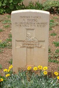 Medjez-El-Bab War Cemetery - Young, Roy