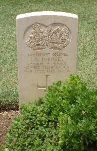 Medjez-El-Bab War Cemetery - Younger, Laurence Richardson