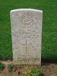 Coriano Ridge War Cemetery - Barrow, Dennis