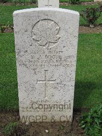 Coriano Ridge War Cemetery - Boone, William Angus