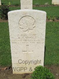 Coriano Ridge War Cemetery - Briggs, Ronald A.