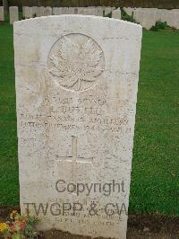 Coriano Ridge War Cemetery - Buttle, Leslie