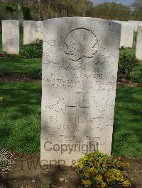 Coriano Ridge War Cemetery - Cadaret, Francis George Basil