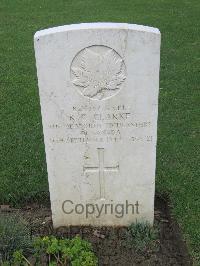 Coriano Ridge War Cemetery - Clarke, Raymond