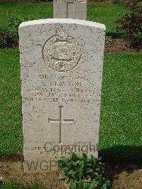 Coriano Ridge War Cemetery - Clayton, Sydney