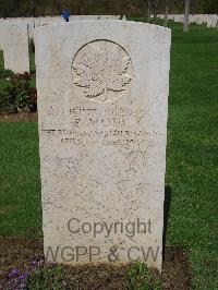 Coriano Ridge War Cemetery - Cote, Paul A.